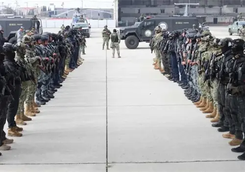 Acusan a autoridades federales por presunto "destierro" tras entrega de 37 capos a Estados Unidos Acusan a autoridades federales por presunto "destierro" tras entrega de 37 capos a Estados Unidos