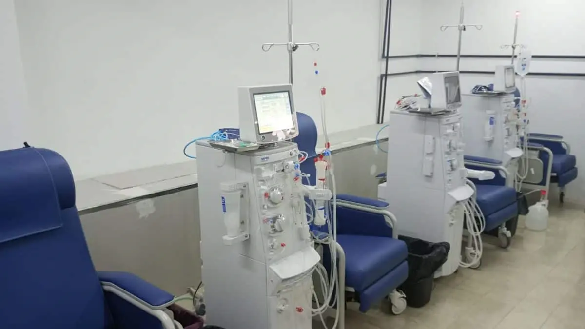 Equipan área de hemodiálisis