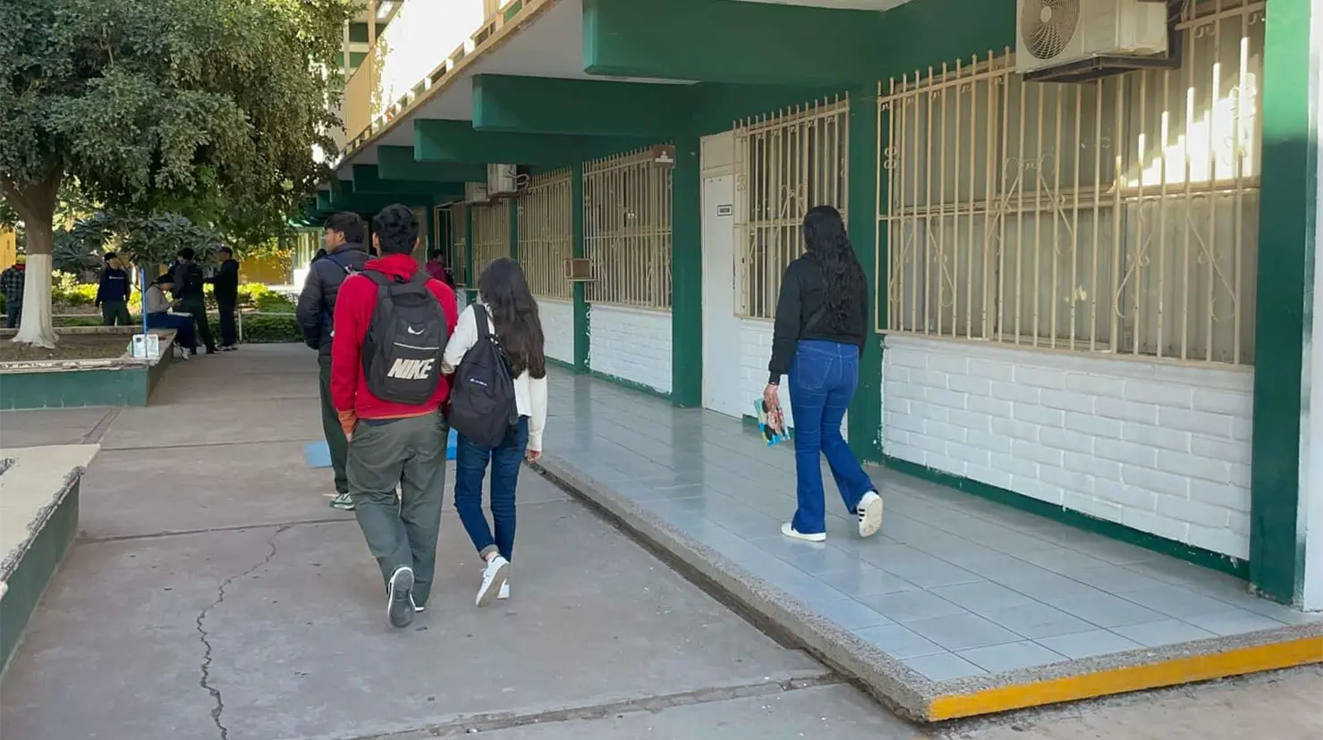 El proceso es en l&iacute;nea y totalmente gratuito para que los padres de familia o tutores puedan realizarlo desde cualquier parte