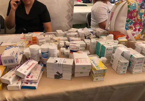 Secretaría de las Mujeres apoya con medicamentos Secretaría de las Mujeres apoya con medicamentos
