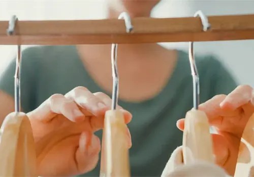 Tips para cuidar la ropa al momento de lavarla: &iquest;c&oacute;mo evitar que se desgaste y pierda color?