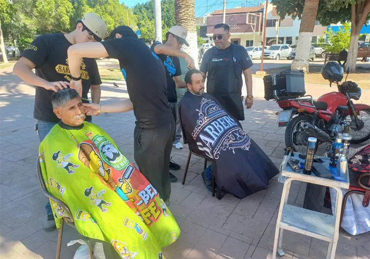 Combinan labor social con aprendizaje