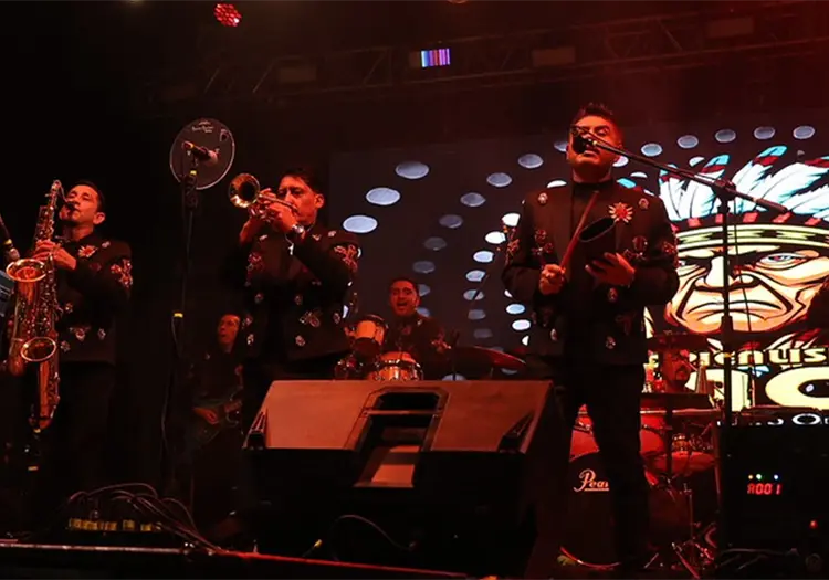 Tropical&iacute;simo Apache llena de cumbia y fiesta el FAOT 2026 en &Aacute;lamos