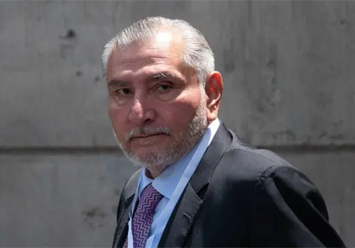 Ad&aacute;n Augusto L&oacute;pez deja la coordinaci&oacute;n de Morena en el Senado; Estas fueron las razones