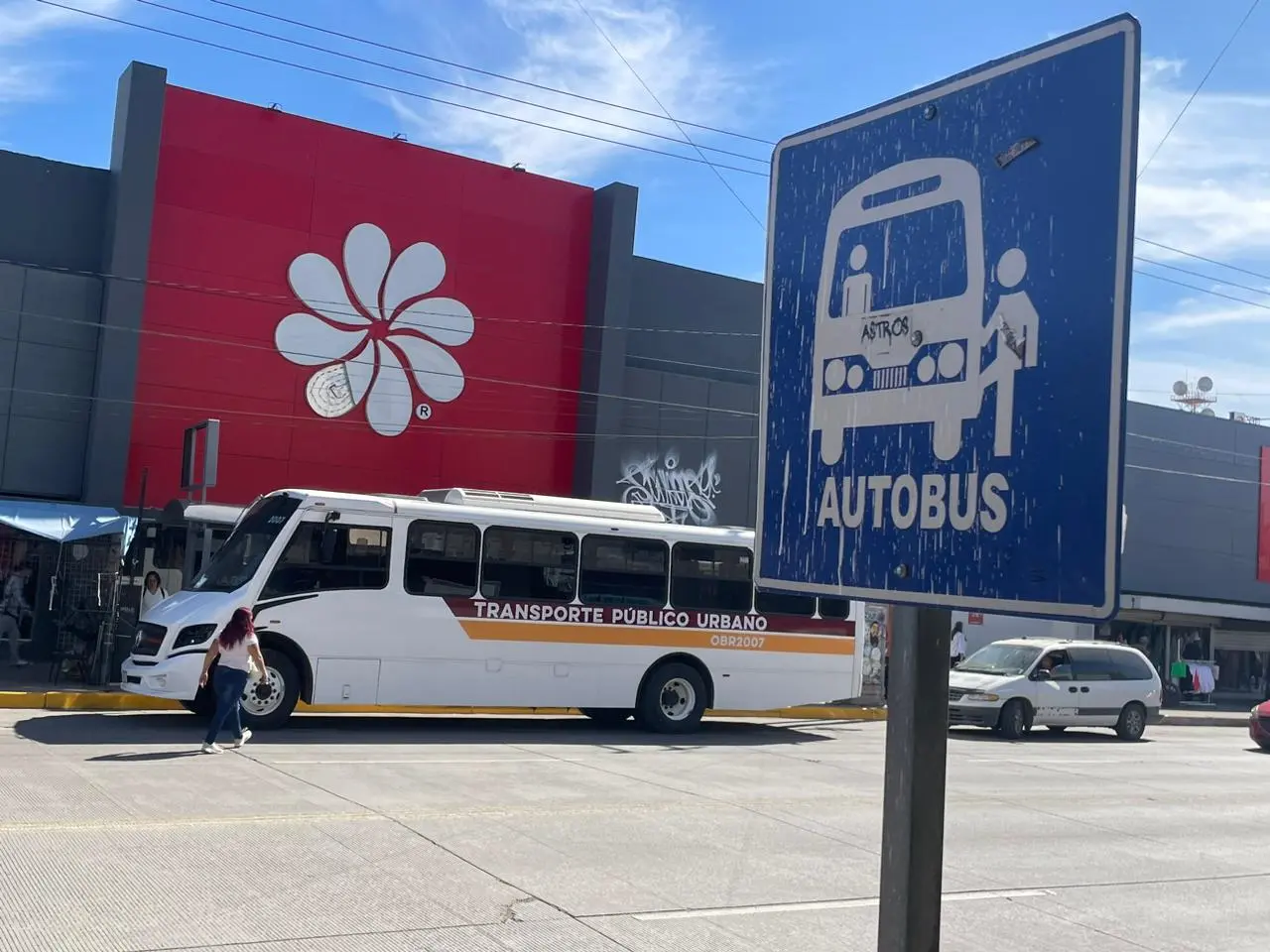 Desde el Consejo Técnico del viernes, el número de usuarios del transporte público en Cajeme ha disminuído, además que se atravesó el fin de semana y este lunes se tiene el asueto por el día de la Constitución Mexicana