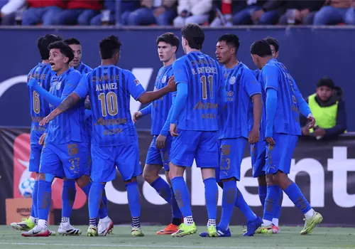 Chivas no suelta la cima del Clausura 2026; vence 3-2 a San Luis Chivas no suelta la cima del Clausura 2026; vence 3-2 a San Luis