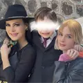 Imelda Tu&ntilde;&oacute;n graba a su hijo con m&aacute;scara y lanza mensaje contra Maribel Guardia