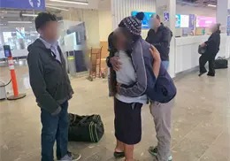 Buscadoras por la Paz Sonora re&uacute;nen a joven con sus padres