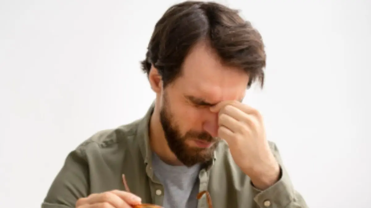 Tienes vista cansada y dolores de cabeza: se&ntilde;ales de que necesitas lentes