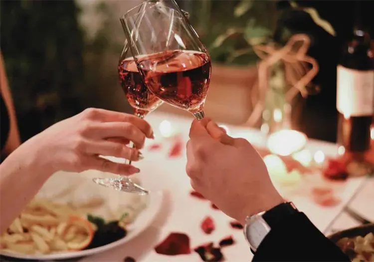 Cena de San Valent&iacute;n por menos de 500 pesos para celebrar en casa con tu pareja