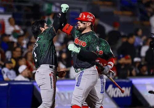 M&eacute;xico Rojo apalea a Panam&aacute; por 11-4