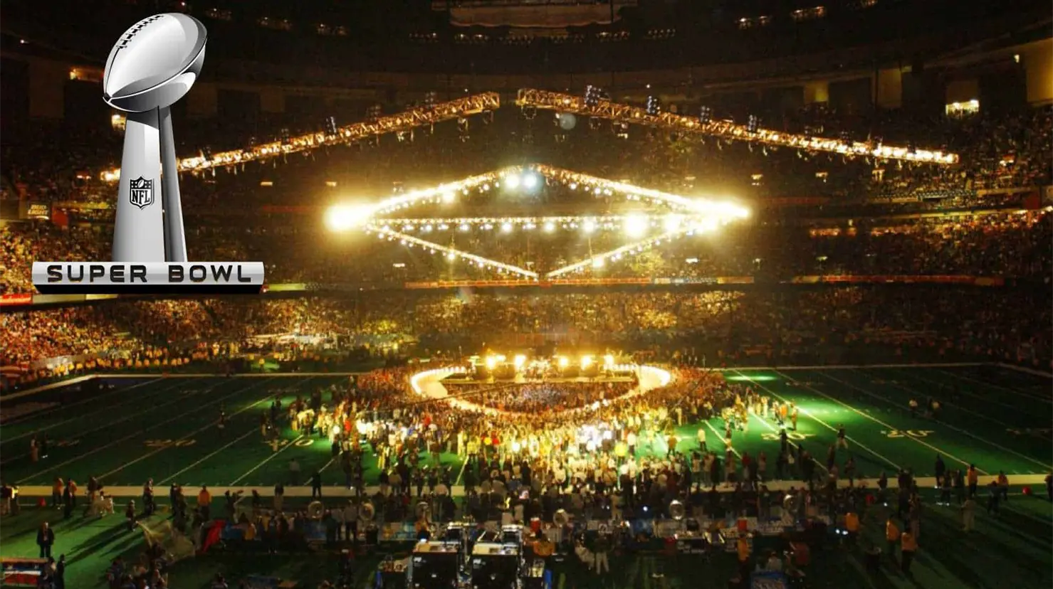 &iquest;Qu&eacute; artistas hispanos han participado en el medio tiempo del Super Bowl antes de Bad Bunny?