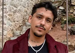 Christian Nodal queda sin defensa legal en su batalla penal con Universal Music