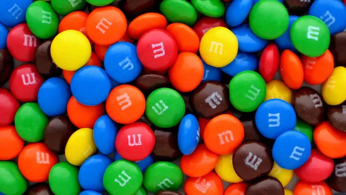Alerta sanitaria: retiran miles de M&M&acute;s del mercado por riesgo de alergias