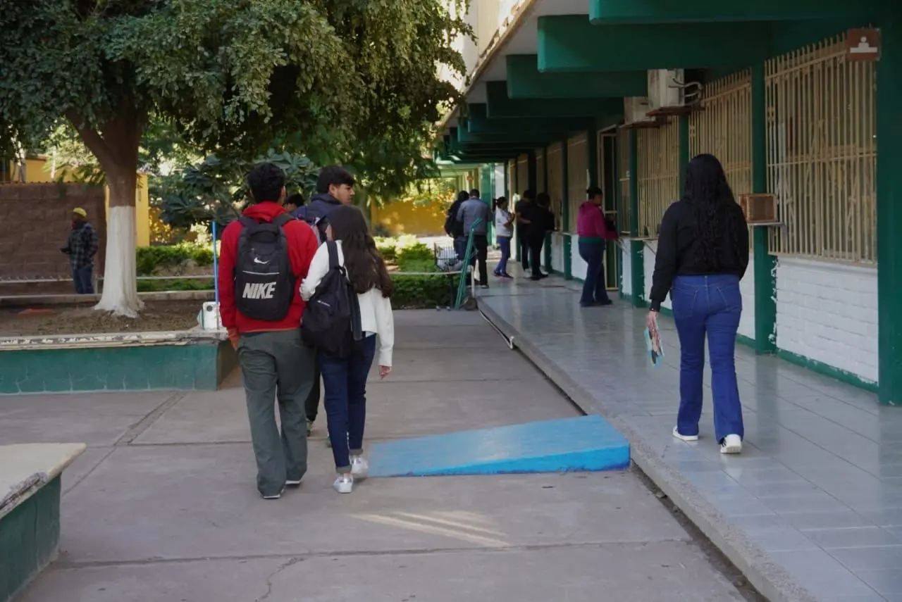 Diferentes universidades de la región arrancaron con el proceso de registro para la próxima generación de universitarios y realizan su promoción en las preparatorias 