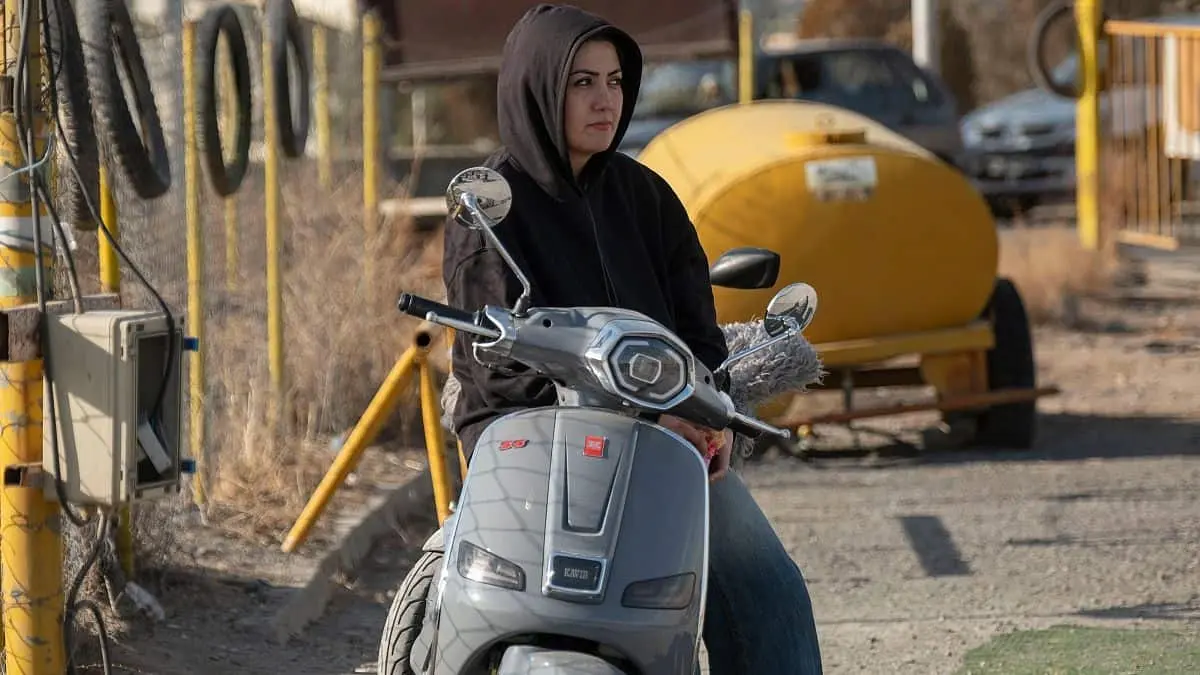 Ir&aacute;n permite a las mujeres conducir motocicletas tras a&ntilde;os de vac&iacute;o legal y presi&oacute;n social