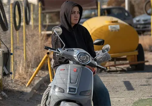 Ir&aacute;n permite a las mujeres conducir motocicletas tras a&ntilde;os de vac&iacute;o legal y presi&oacute;n social