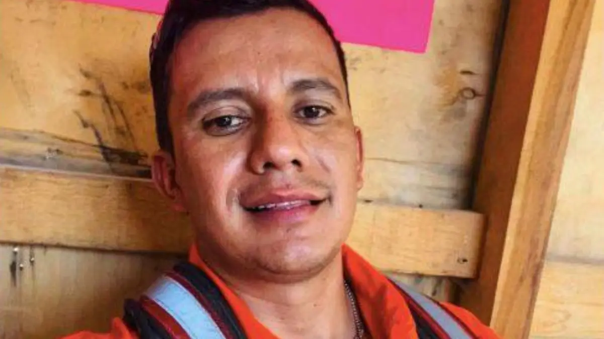 Familiares y colectivos en El Verde, Concordia, tras la identificaci&oacute;n de uno de los restos de la fosa clandestina