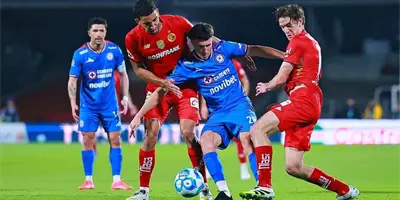 Cruz Azul evita la derrota en el Nemesio Diez y suma un punto valioso frente a Toluca