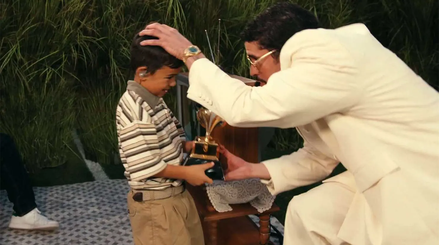 &iquest;Era Liam Ramos? La verdadera identidad del ni&ntilde;o que apareci&oacute; con Bad Bunny en el Super Bowl