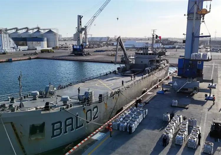 M&eacute;xico env&iacute;a m&aacute;s de 800 toneladas de ayuda humanitaria a Cuba