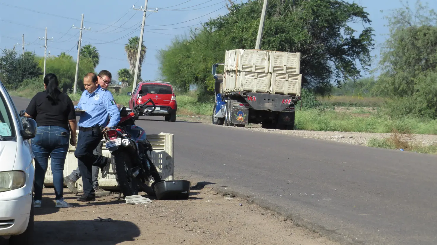 Se lesiona motociclista tras accidente en el Valle del Yaqui