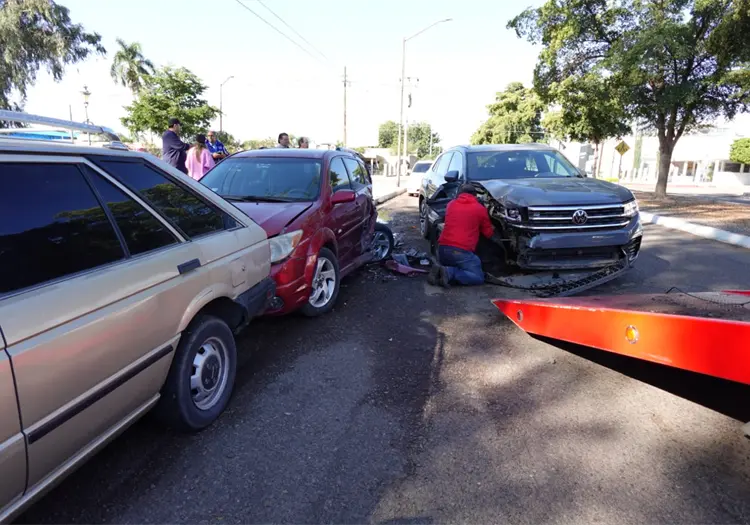 Sufre ataque cardiaco y ocasiona accidente en el Parque Los Pioneros de Ciudad Obreg&oacute;n